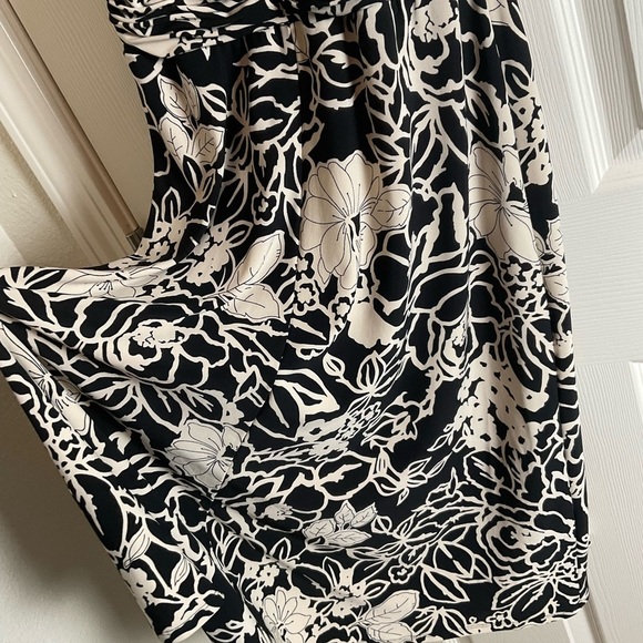 Evan-Picone Dress Black & Cream Floral Fit & Flare Halter Style Size 8P - Picture 9 of 11